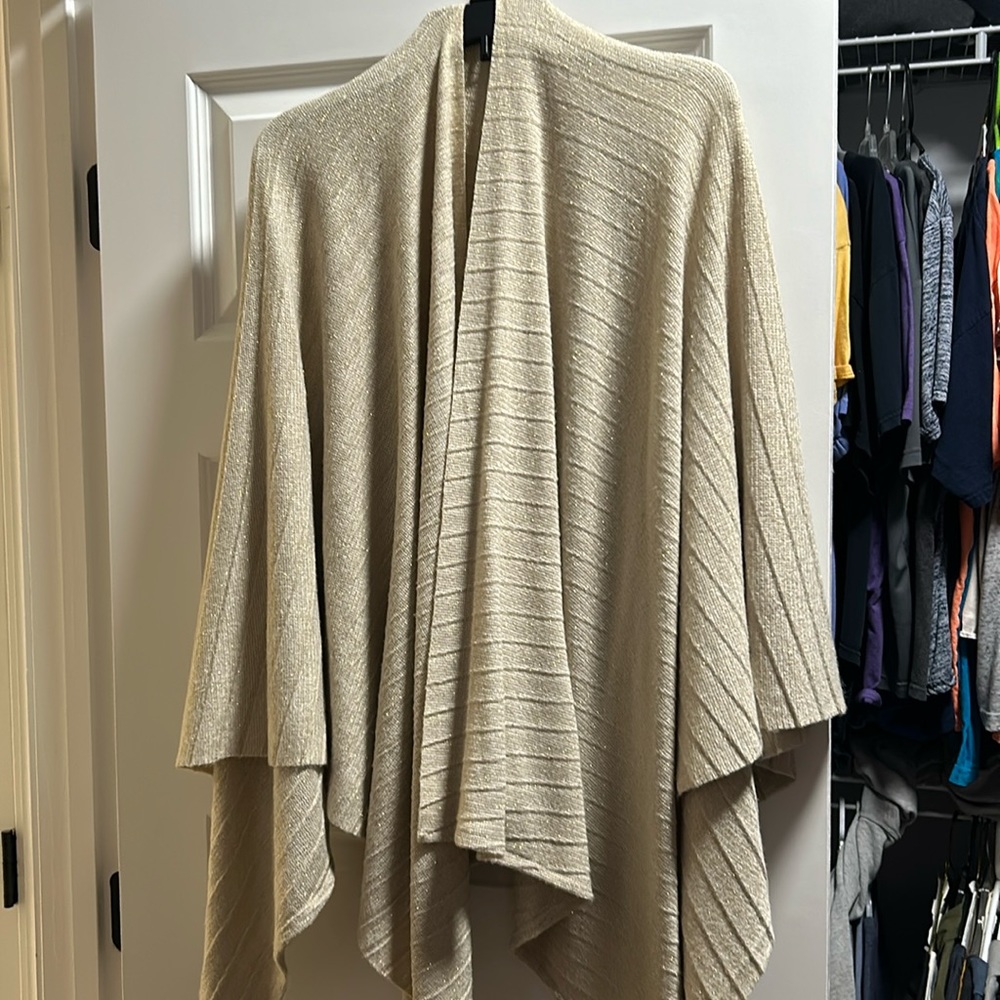 Off white shacket with sparkling gold strands